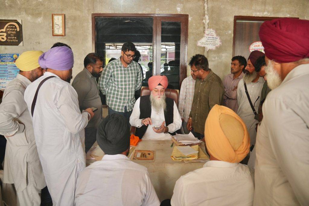 ਸਪੀਕਰ ਕੁਲਤਾਰ ਸਿੰਘ ਸੰਧਵਾਂ ਨੇ ਪਿੰਡ ਸੰਧਵਾਂ ਵਿਖੇ  ਲੋਕ ਮਿਲਣੀ ਪ੍ਰੋਗਰਾਮ ਦੌਰਾਨ ਲੋਕਾਂ ਦੀਆਂ ਸੁਣੀਆਂ ਮੁਸ਼ਕਿਲਾਂ