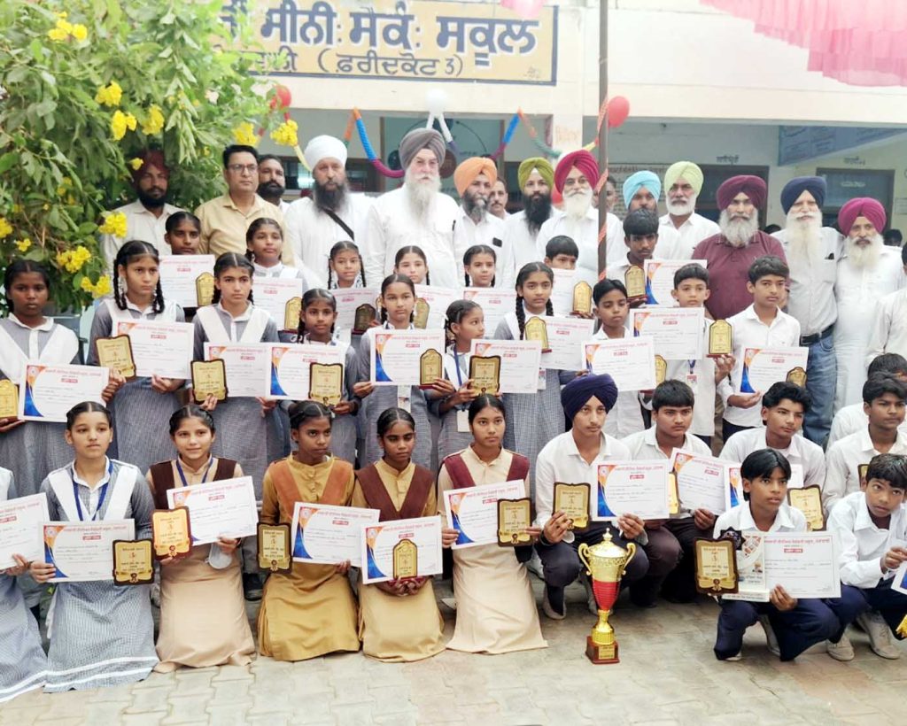 ਸਰਕਾਰੀ ਸੀਨੀ. ਸੈਕੰ. ਸਕੂਲ ਮੋਰਾਂਵਾਲੀ ਵਿੱਚ ਹੋਇਆ ਸ਼ਾਨਦਾਰ ਸਿੱਖਿਆ ਸਨਮਾਨ ਸਮਾਰੋਹ